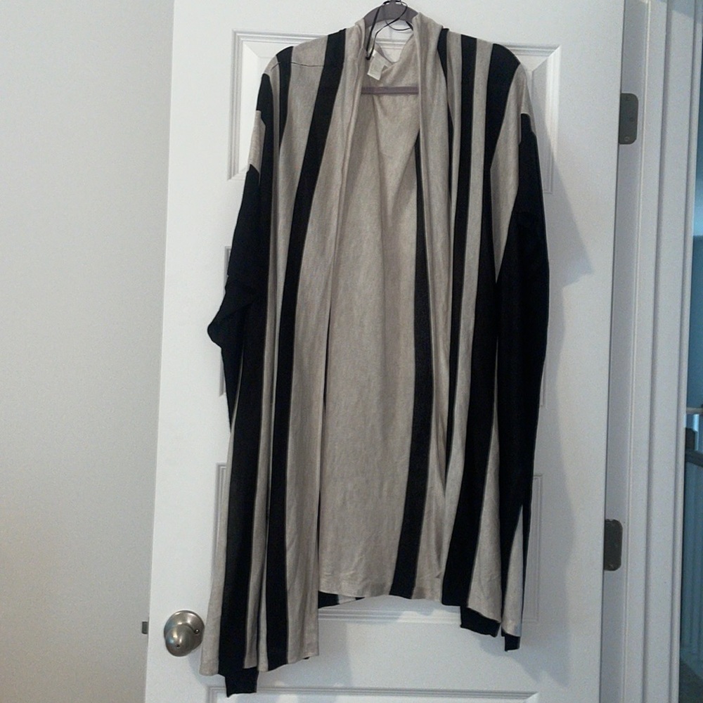 H&M shortsleeves cardigan